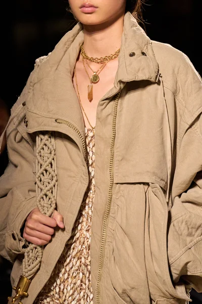 Look 47